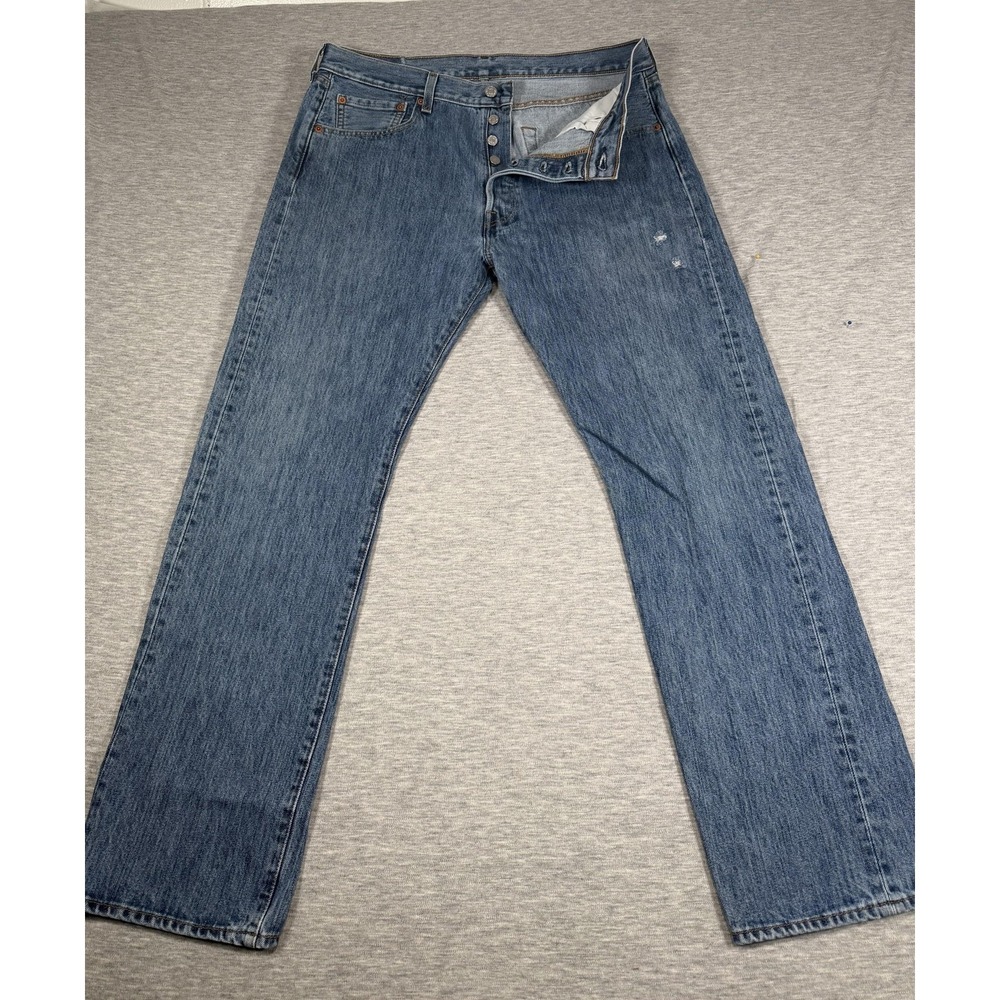 Levis 501 Jeans Mens‎ 34x30 Blue Medium Wash Denim Button Fly Straight Leg